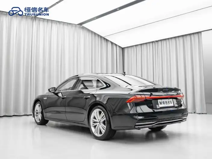 Audi A7 L 2024 Model 45 TFSI quattro Luxury Model – фото 4