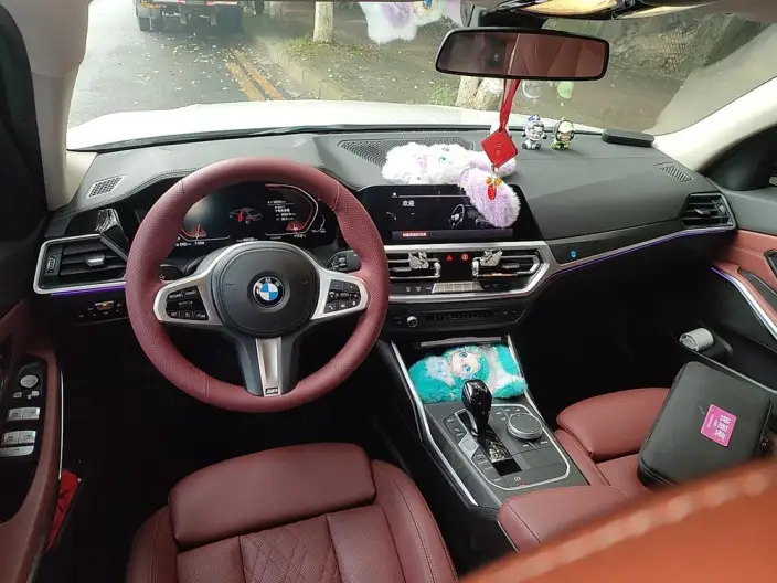 BMW 3 Series 2022 Model 325i M Sports Set – фото 5