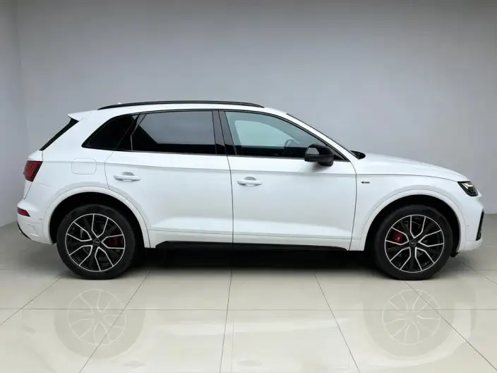 Audi Q5L 2024 Model 45TFSI Luxury Dynamic Model – фото 8