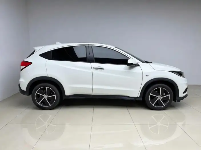 Honda Vezel 2020 Model 1.5L CVT Pioneer Edition – фото 8