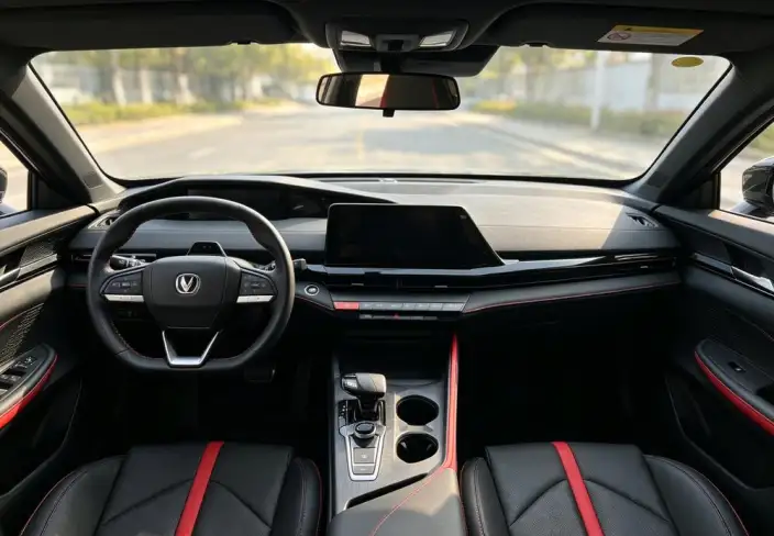 Changan UNI-V 2023 Model 1.5T Exclusive Model – фото 7
