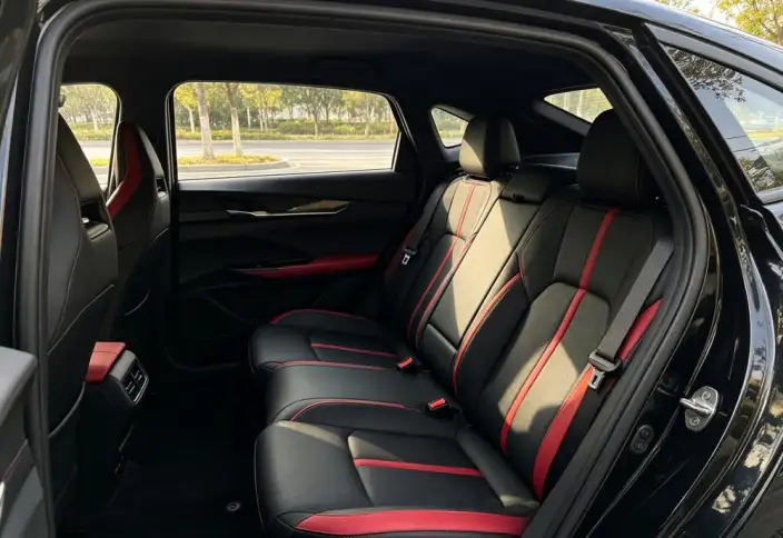 Changan UNI-V 2023 Model 1.5T Exclusive Model – фото 9