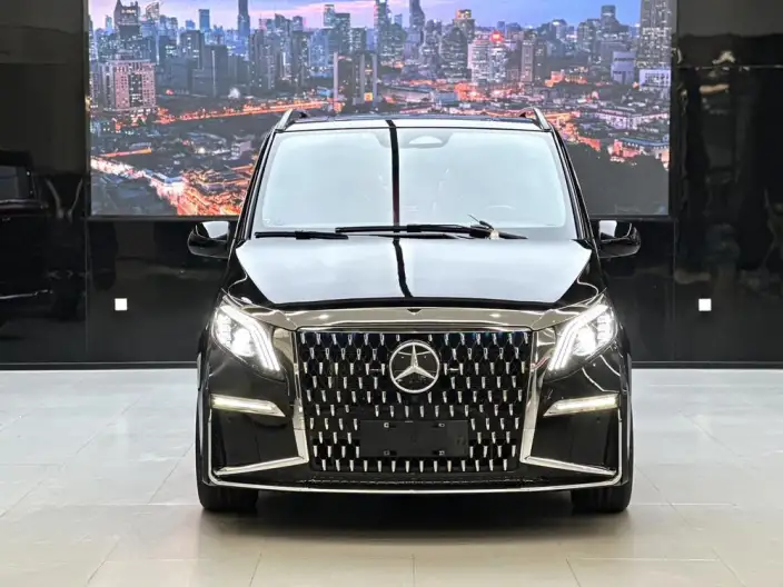 Viano 2024 Model 2.0T Elite Edition 7 seat – фото 2