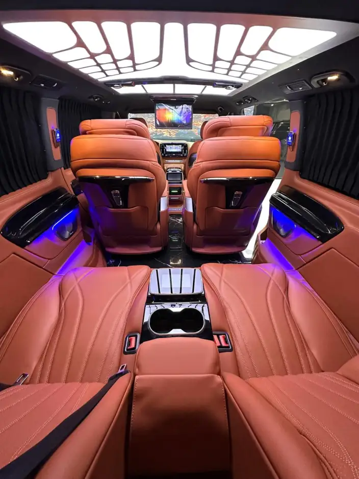 Viano 2024 Model 2.0T Elite Edition 7 seat – фото 9
