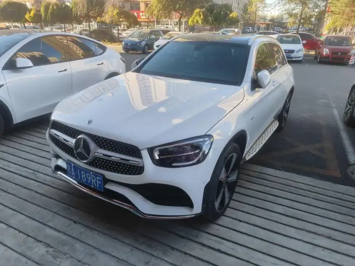 Mercedes-Benz GLC 2022 Model Facelift GLC 300 L 4MATIC Dynamic Model Collector Edition – фото 1