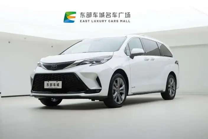 Toyota Sienna 2021 Model 2.5L Hybrid Deluxe Edition – фото 1