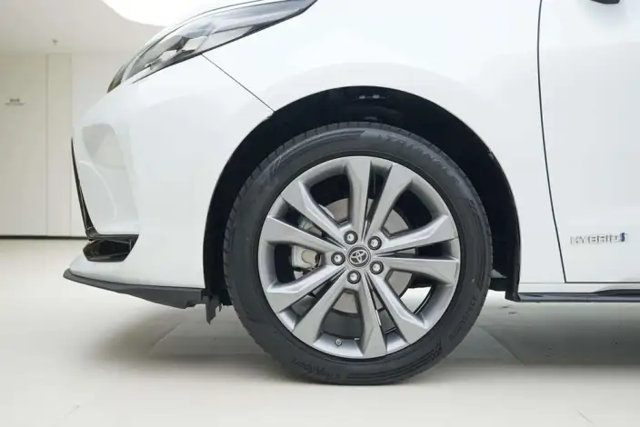 Toyota Sienna 2021 Model 2.5L Hybrid Deluxe Edition – фото 8