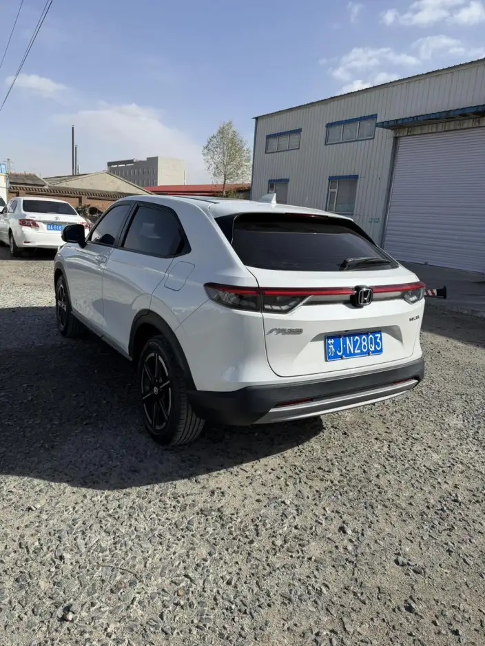 Honda Vezel 2023 Model 1.5L CVT Technology Edition – фото 4