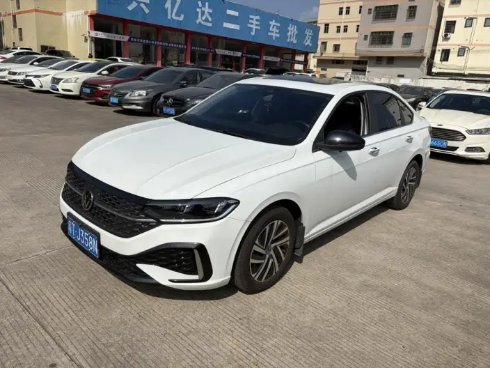 Volkswagen Lavida 2023 Model 300TSI DSG Starry Sky Manyi Edition – фото 1