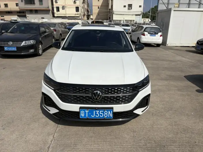 Volkswagen Lavida 2023 Model 300TSI DSG Starry Sky Manyi Edition – фото 2