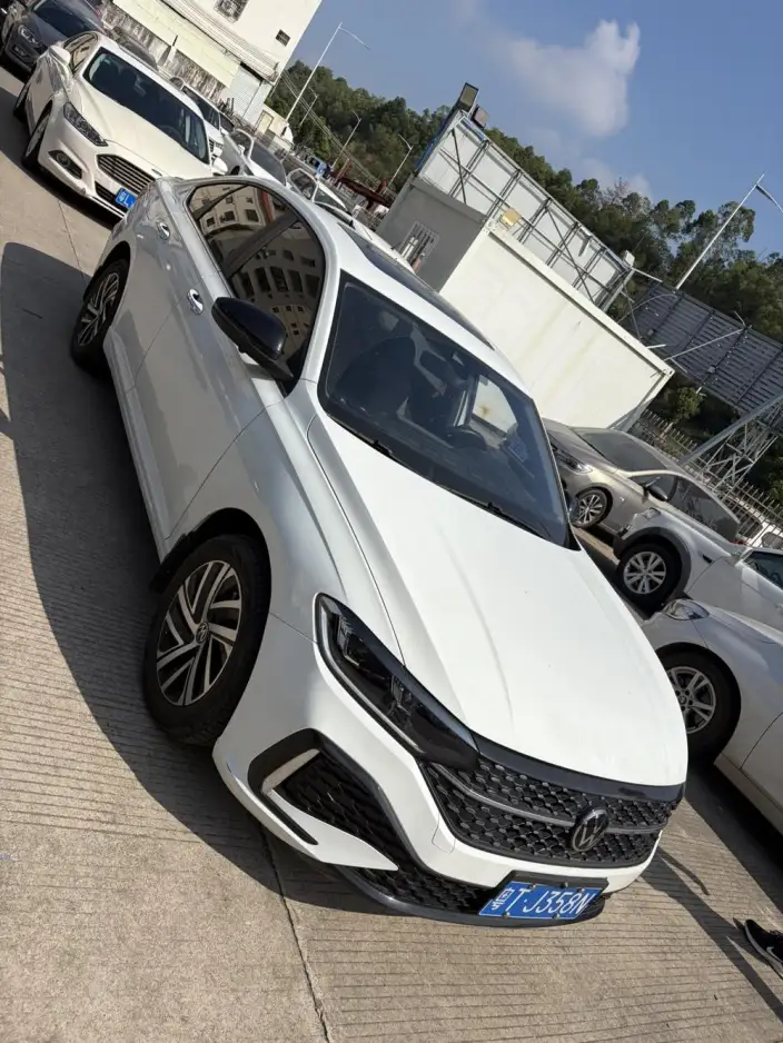 Volkswagen Lavida 2023 Model 300TSI DSG Starry Sky Manyi Edition – фото 3