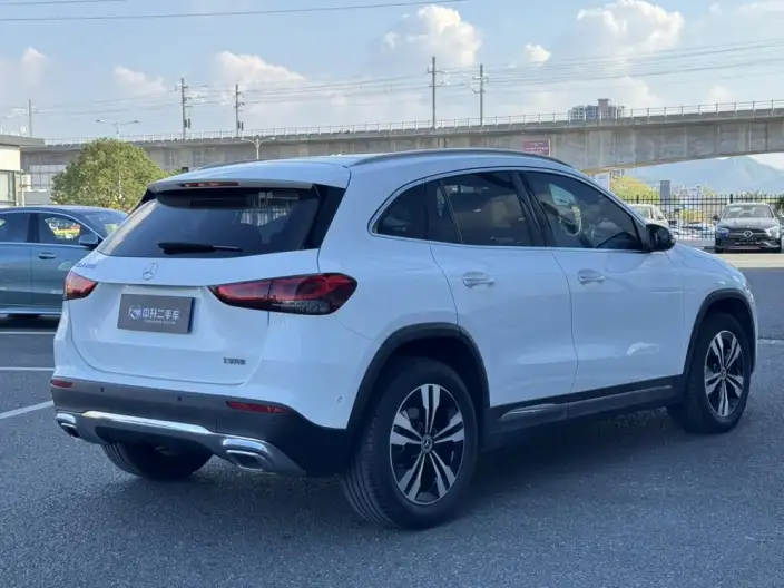 Mercedes-Benz GLA 2022 Model GLA 200 – фото 7