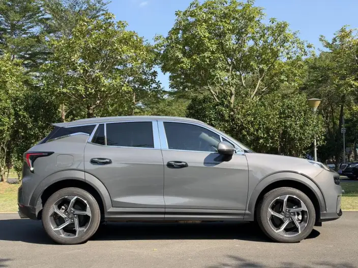 Lynk & Co 06 EM-P 2021 Model 84KM Battery Life Edition Pro – фото 8