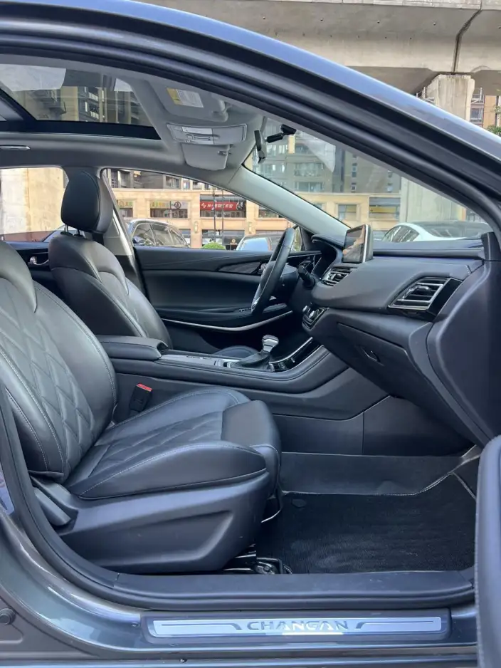 Changan Ruicheng CC 2022 Model Blue Whale Edition 1.5T DCT Noble Model – фото 10
