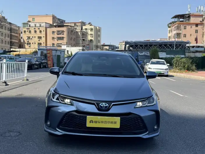 Toyota Corolla 2023 Model Intelligent Hybrid 1.8L E-CVT Elite Edition – фото 2