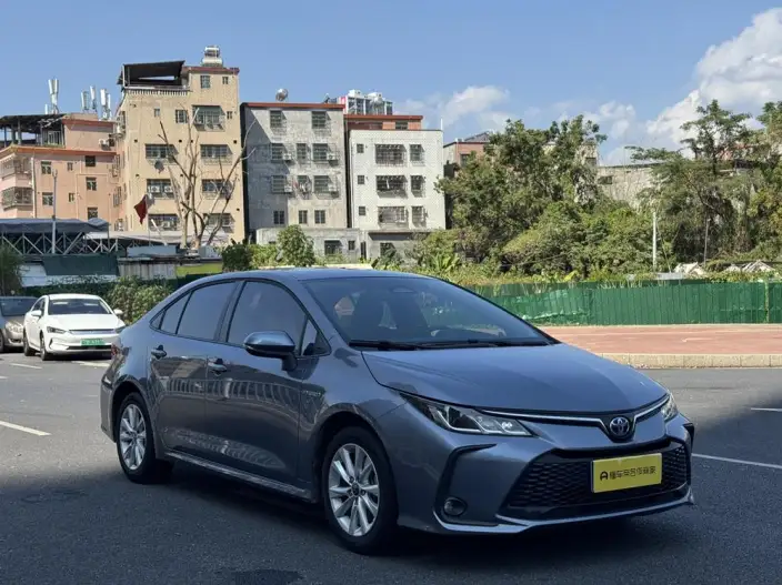 Toyota Corolla 2023 Model Intelligent Hybrid 1.8L E-CVT Elite Edition – фото 3