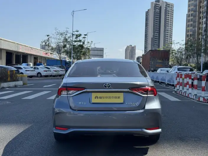 Toyota Corolla 2023 Model Intelligent Hybrid 1.8L E-CVT Elite Edition – фото 5