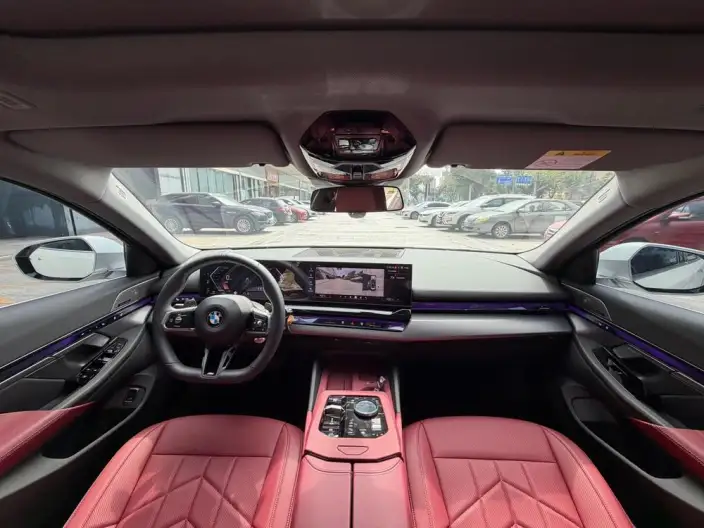 BMW 5 Series 2025 Model 530Li Leading Model M Sports Set – фото 7