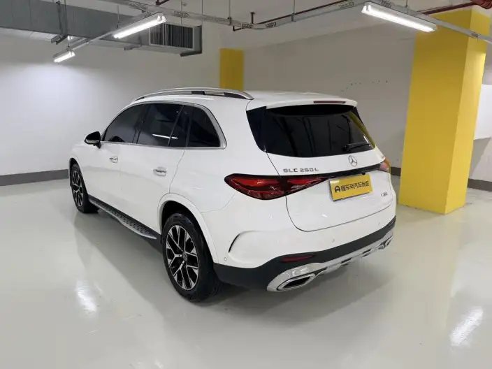 Mercedes-Benz GLC 2024 Model GLC 260 L 4MATIC Luxury Model 5 seat – фото 5