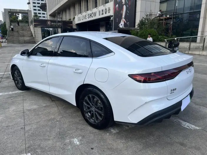 QinL DM 2024 Model DM-i 80KM Leading Model – фото 4