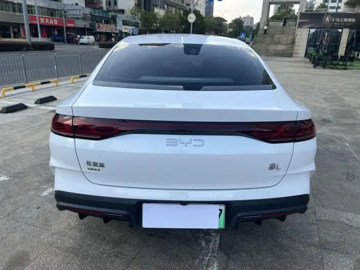 QinL DM 2024 Model DM-i 80KM Leading Model – фото 5