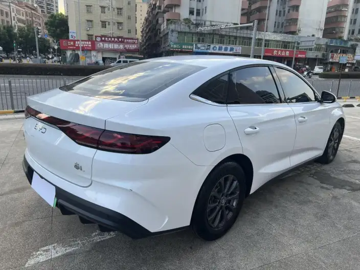 QinL DM 2024 Model DM-i 80KM Leading Model – фото 6