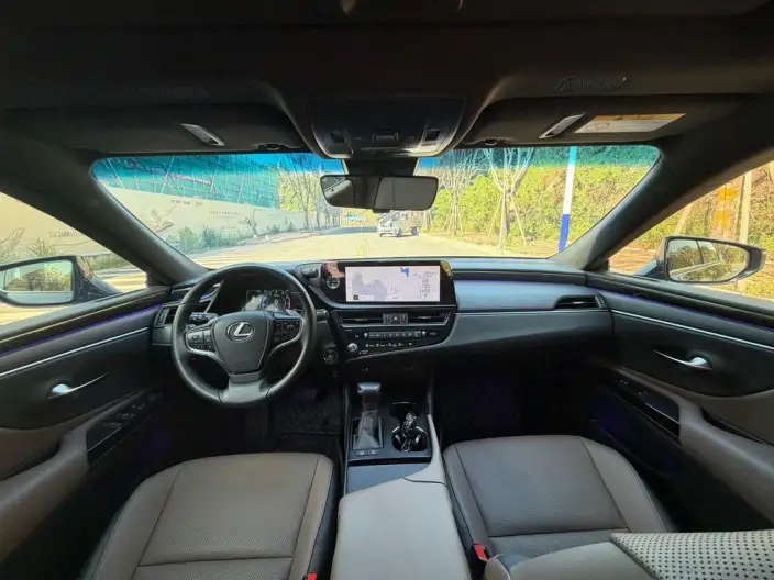 Lexus ES 2022 Model 200 Superior Edition – фото 7