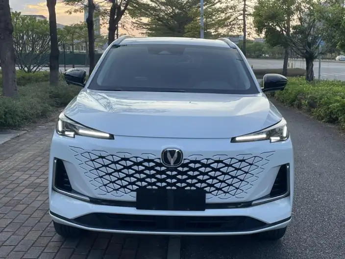 Changan CS55 PLUS 2024 Model Third generation 1.5T DCT Noble Model – фото 2