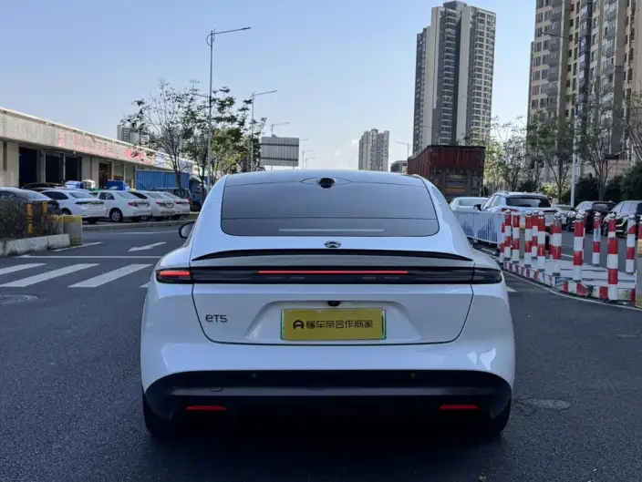 NIO ET5 2022 Model 75kWh – фото 5