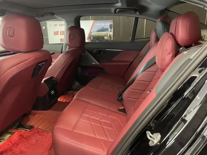 BMW 5 Series 2024 Model 525Li M Sports Set – фото 10