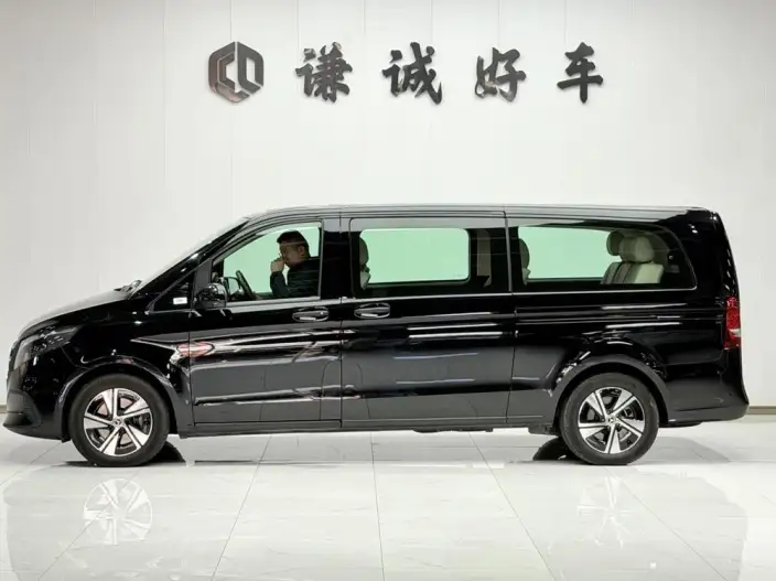 Viano 2024 Model 2.0T Business Edition 7 seat – фото 4
