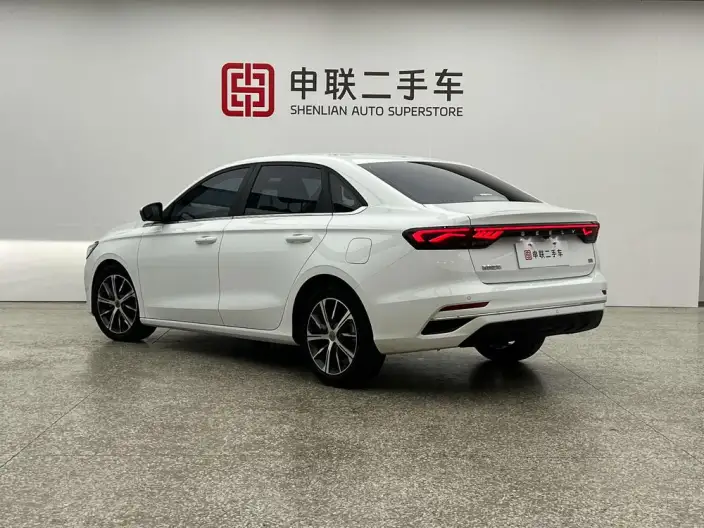 Geely Emgrand 2022 Model No. 4 Gen 1.5L CVT Noble Model – фото 4