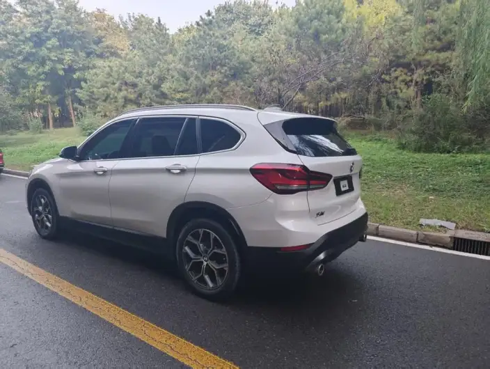 BMW X1 2022 Model sDrive25Li Leading Model – фото 4