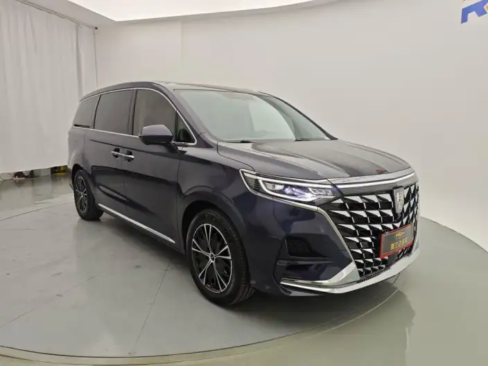 Roewe iMAX8 2023 Model 400TGI Enjoy the version more
