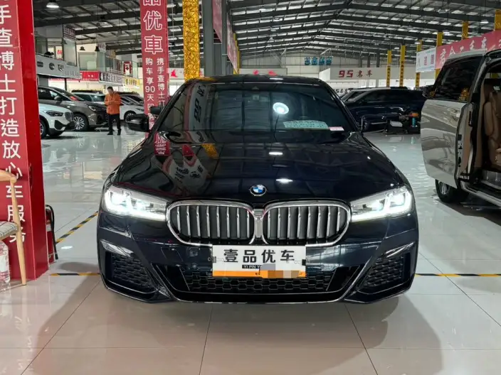 BMW 5 Series 2022 Model Facelift II 525Li M Sports Set – фото 2