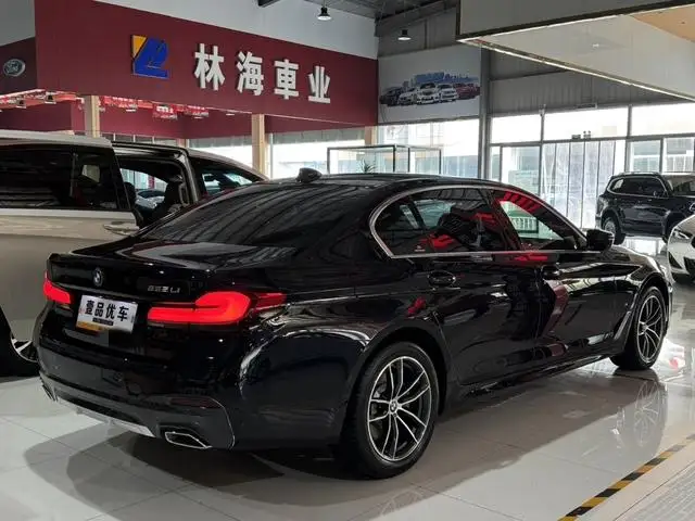 BMW 5 Series 2022 Model Facelift II 525Li M Sports Set – фото 6