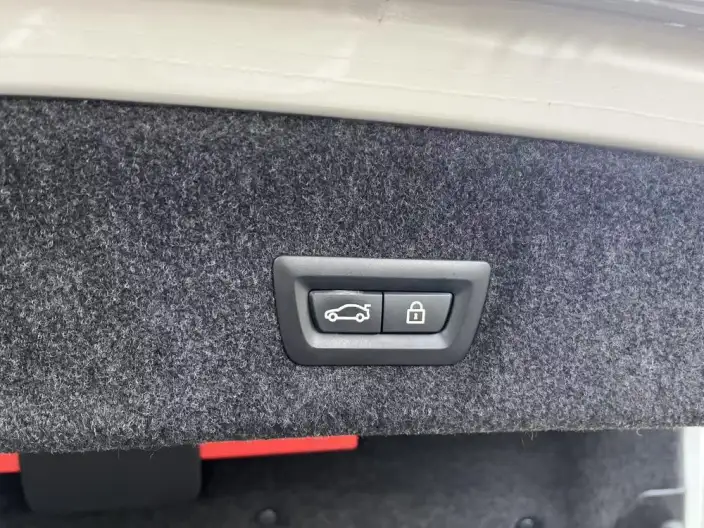 BMW 3 Series 2023 Model 325Li M Sports Set – фото 9