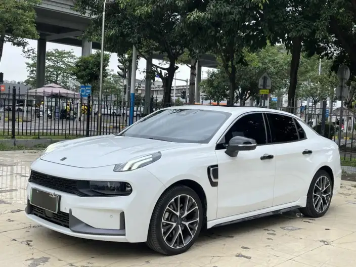 Lynk & Co 03 PHEV 2021 Model 1.5T PHEV Pro