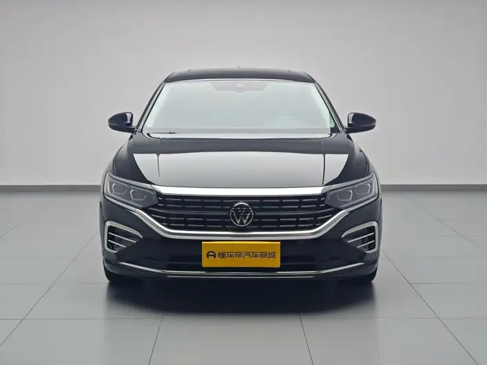 Volkswagen Passat 2022 Model 330TSI Deluxe Edition – фото 2
