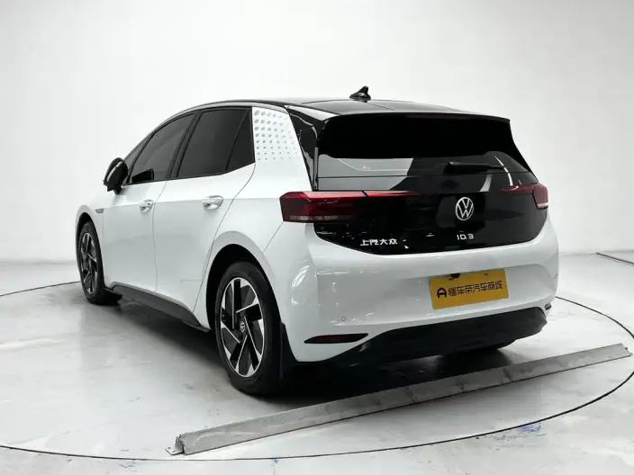 Volkswagen ID.3 2023 Model L Class Model Pure Smart Edition – фото 5