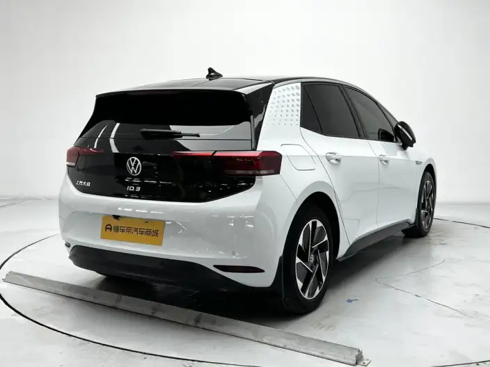 Volkswagen ID.3 2023 Model L Class Model Pure Smart Edition – фото 7