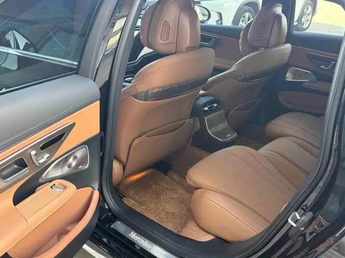 Mercedes-Benz E-Class 2024 Model E 300 L Luxury Model sedan – фото 9