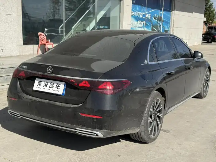 Mercedes-Benz E-Class 2025 Model E 300 L Luxury Model sedan – фото 5