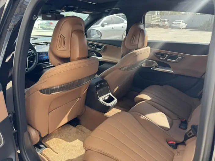 Mercedes-Benz E-Class 2025 Model E 300 L Luxury Model sedan – фото 10