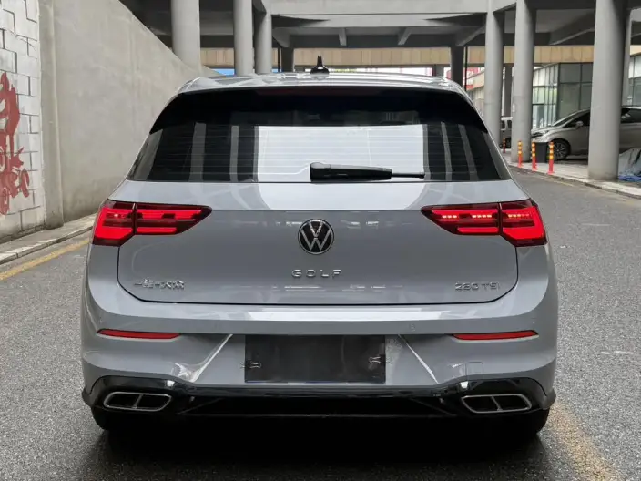 Volkswagen Golf 2023 Model 280TSI DSG R-Line Lite – фото 5
