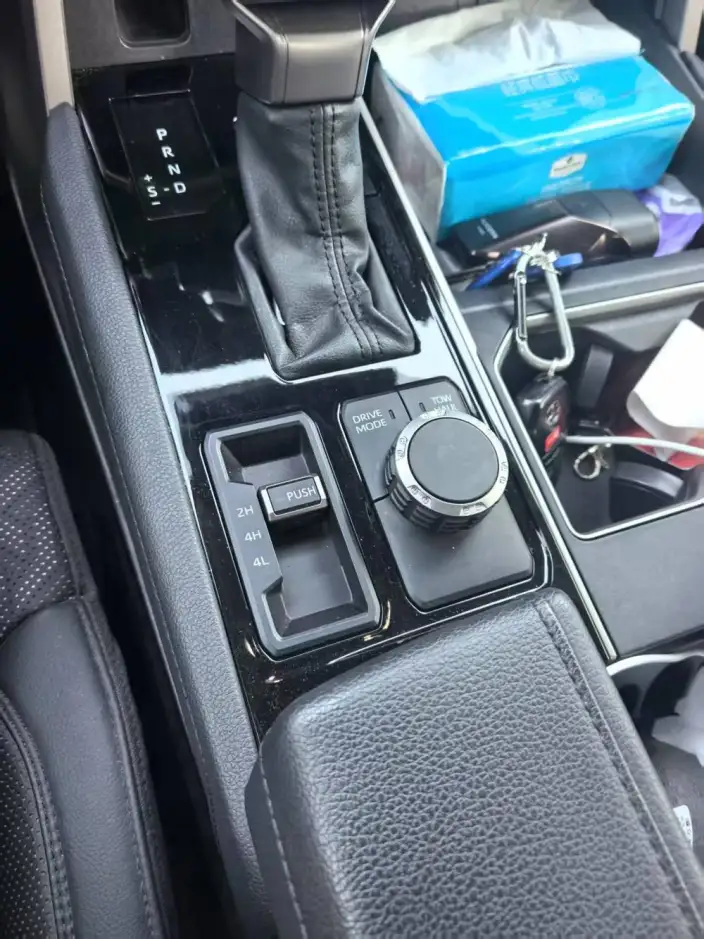 Tundra 2022 Model 3.5T Automatic 4WD 5 seat Parallel Imported – фото 5