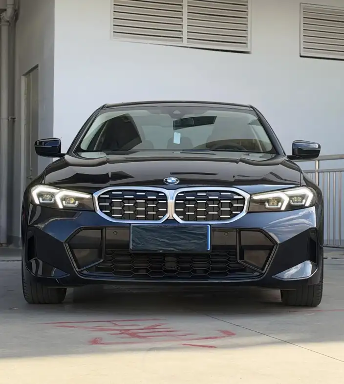 BMW 3 Series 2023 Model 325Li M Sports Set – фото 2