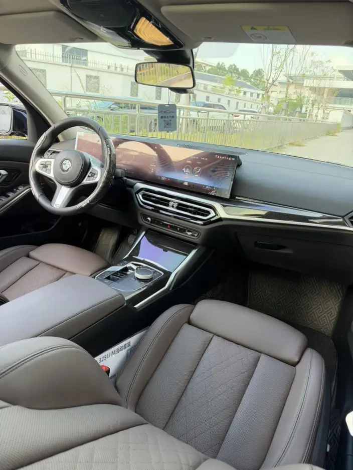 BMW 3 Series 2023 Model 325Li M Sports Set – фото 6