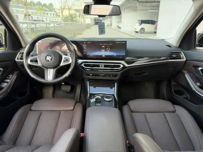 BMW 3 Series 2023 Model 325Li M Sports Set – фото 7