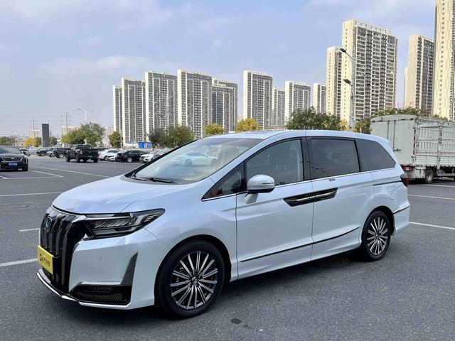 Honda Elysion 2026 модификация 2.0L e:HEV Classic Edition – фото 1